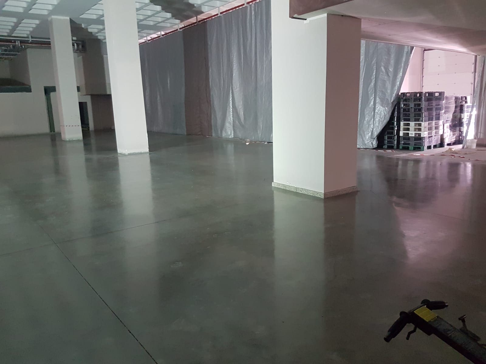 Çikolata üretim tesisi mat beton parlatma - Bikoza