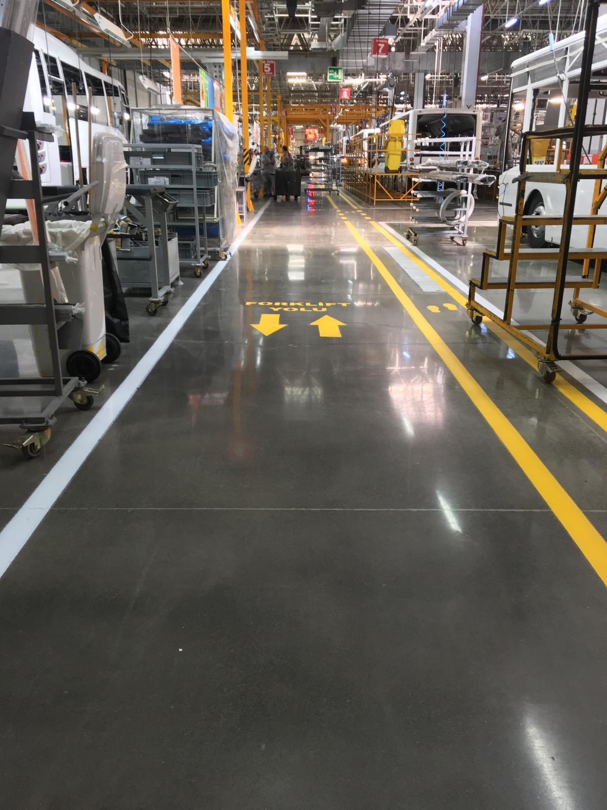 Tam Parlak Beton Parlatma - Ayna Gibi Parlaklık